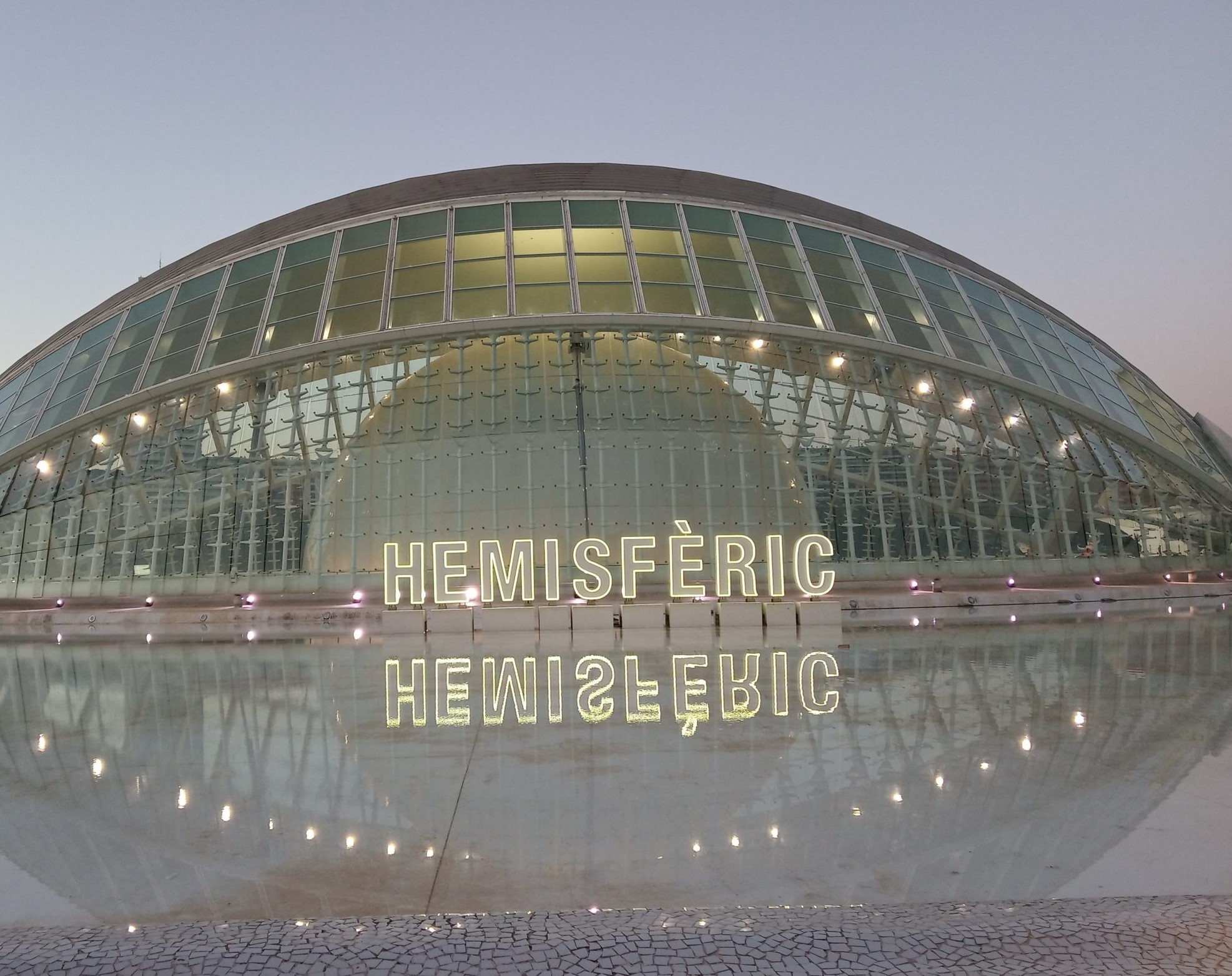 Letras corpóreas Ciutat de les Arts i les Ciències